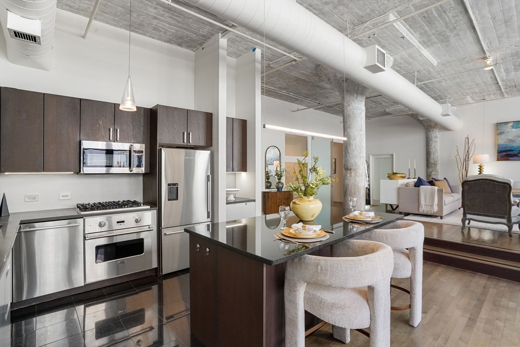 437 D St # 7F