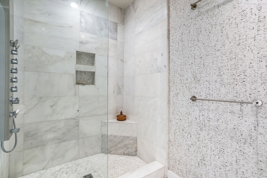 437 D St # 7F
