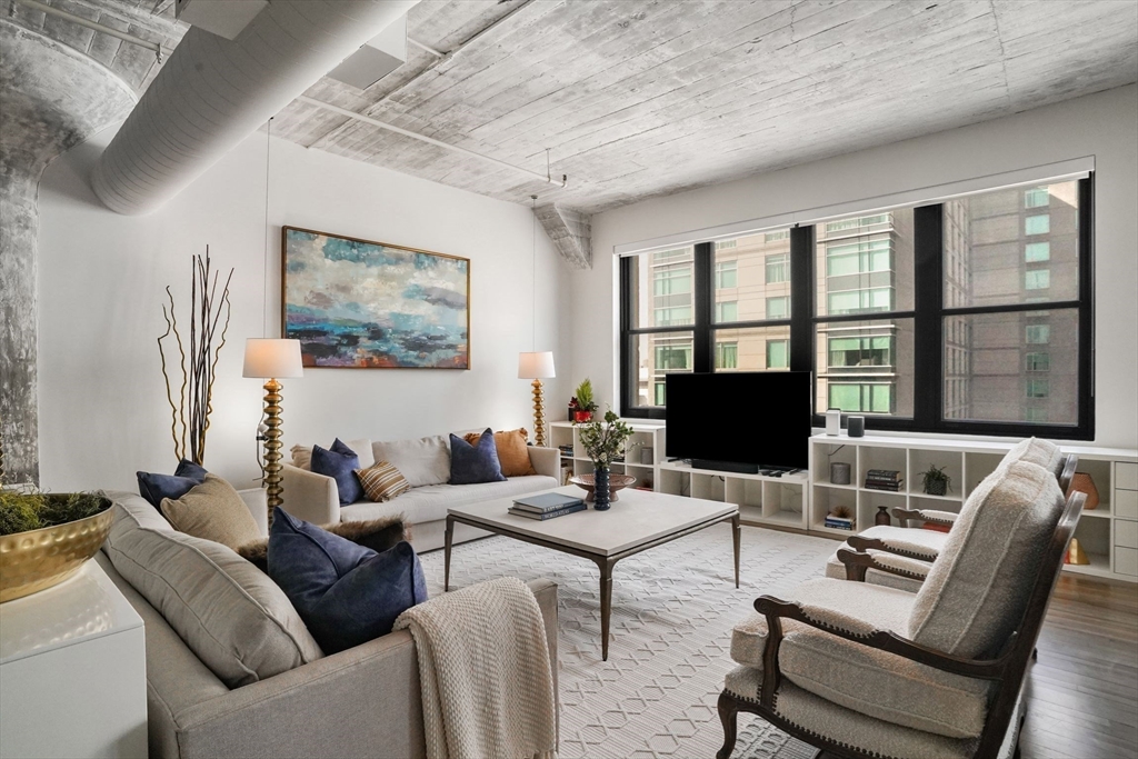 437 D St # 7F