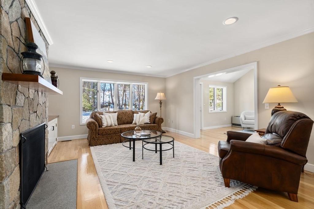 11 Wyncrest Circle