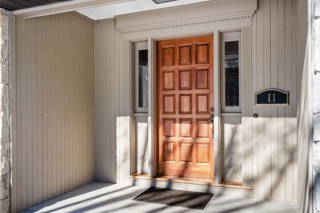 11 Wyncrest Circle