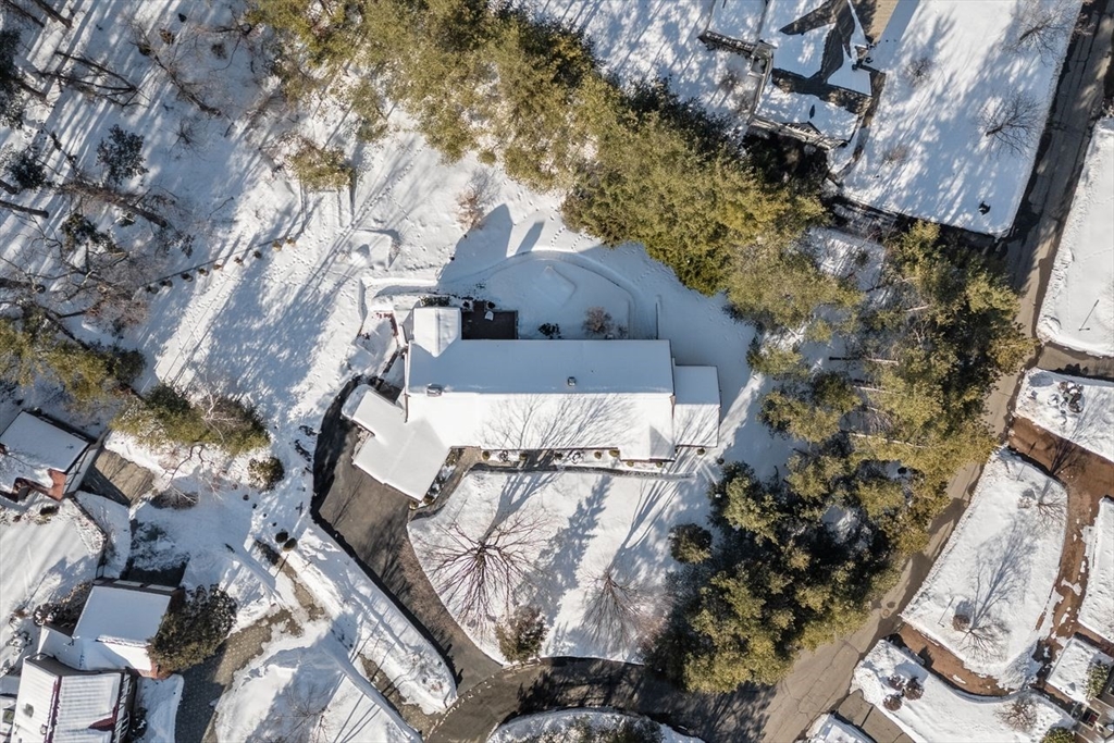 11 Wyncrest Circle