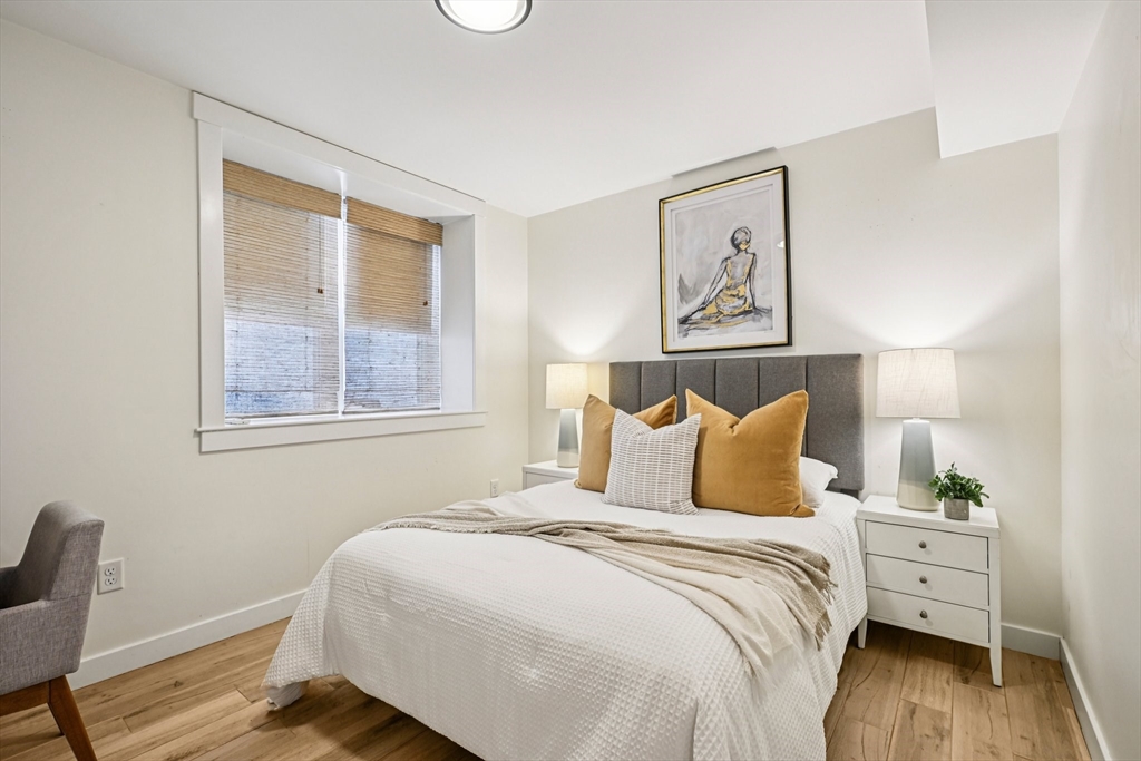 10 Wakefield Ave Unit: B