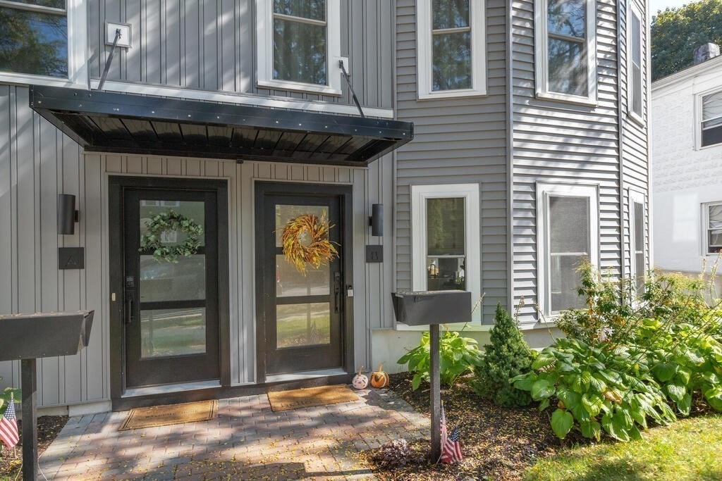 10 Wakefield Ave Unit: B