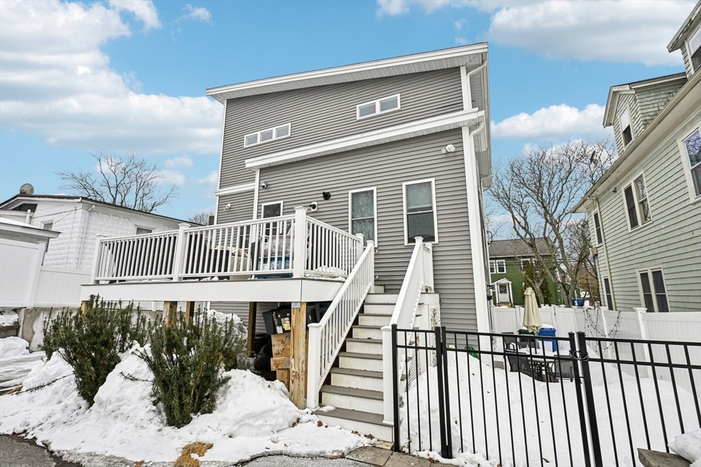 10 Wakefield Ave Unit: B