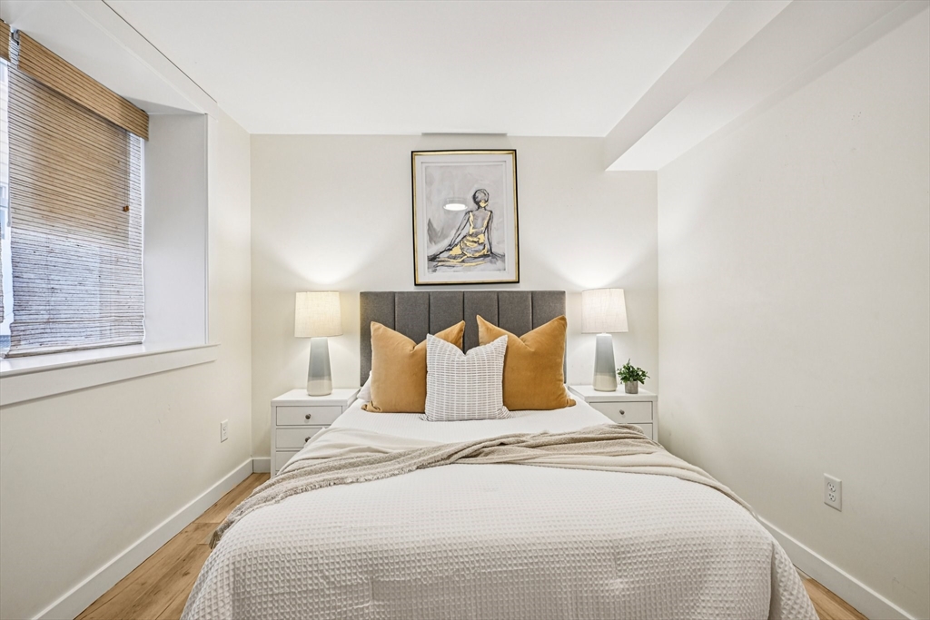 10 Wakefield Ave Unit: B