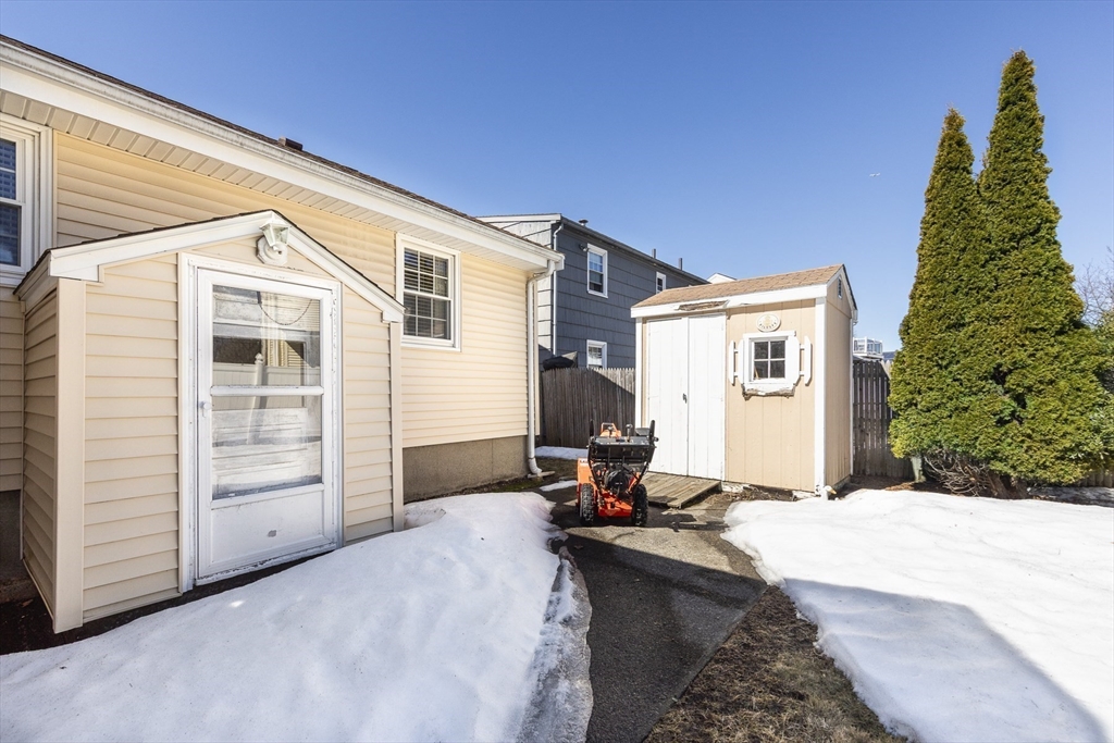 15 Francis Rd