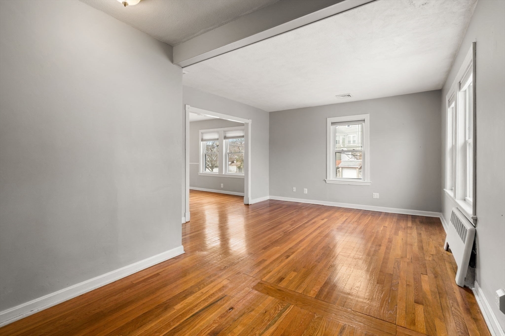 70-72 Bainbridge St