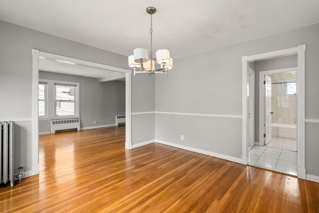 70-72 Bainbridge St