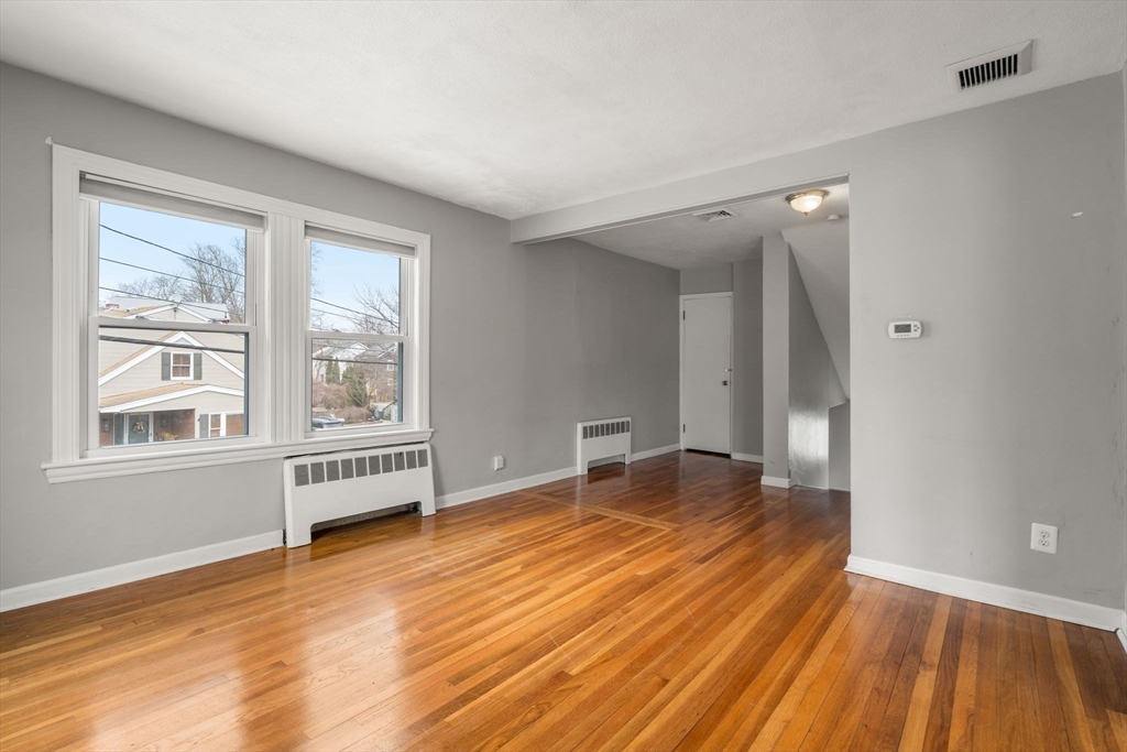 70-72 Bainbridge St