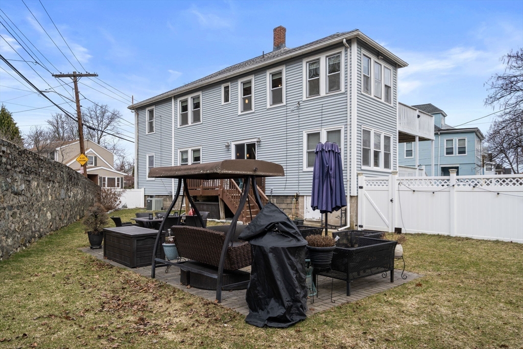 70-72 Bainbridge St