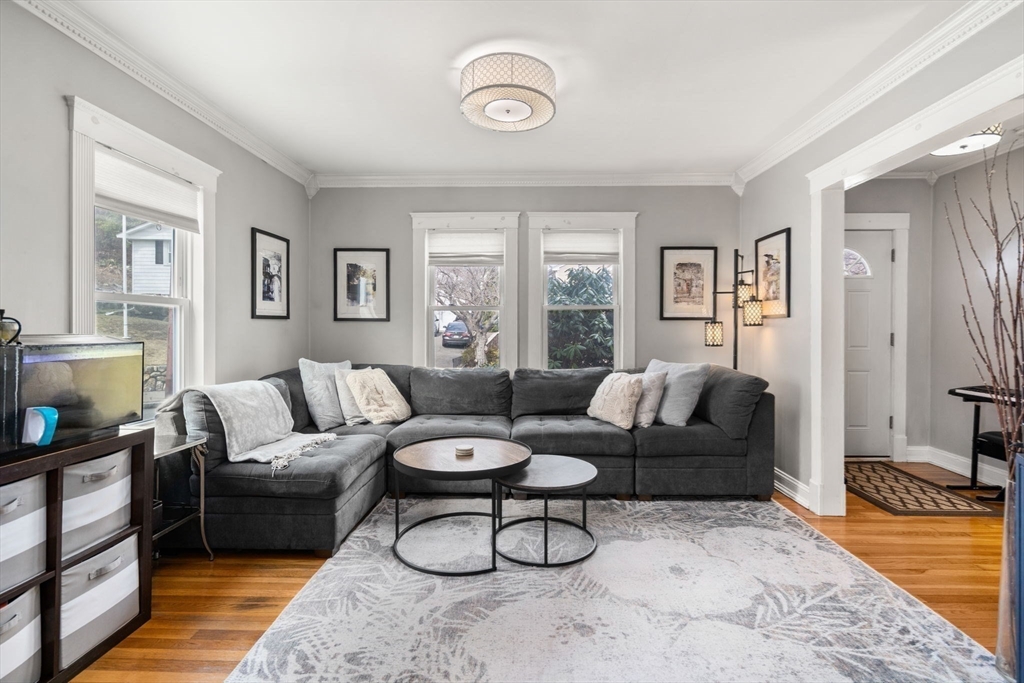 70-72 Bainbridge St