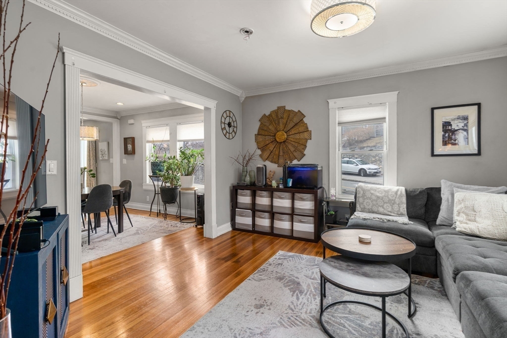 70-72 Bainbridge St
