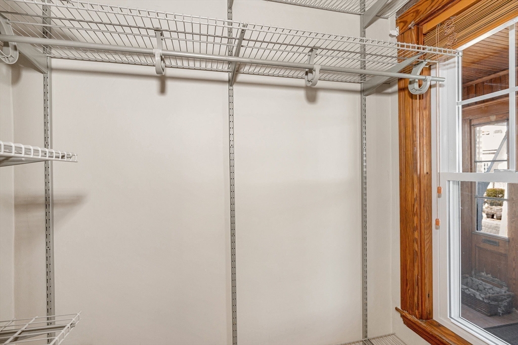 12 Metcalf St # 12