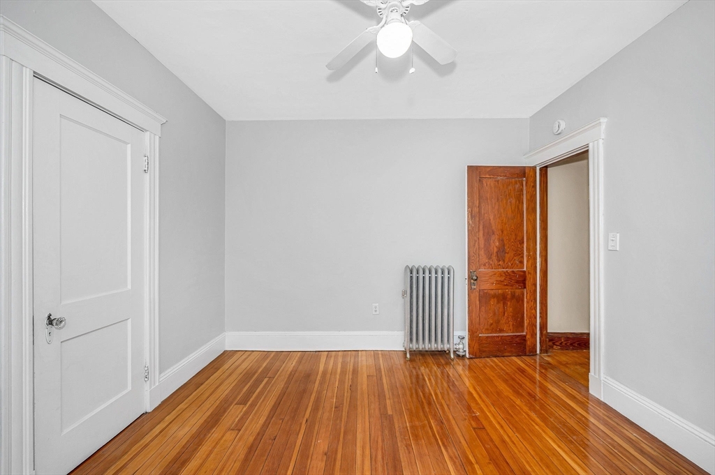 12 Metcalf St # 12