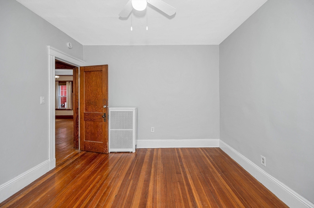 12 Metcalf St # 12