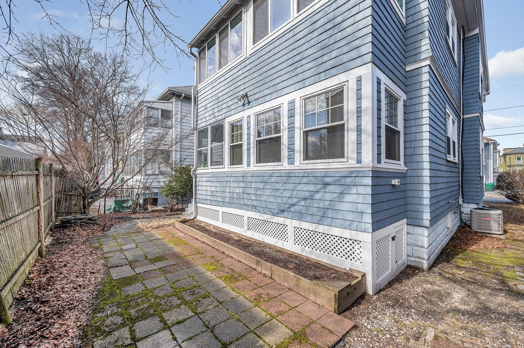 12 Metcalf St # 12