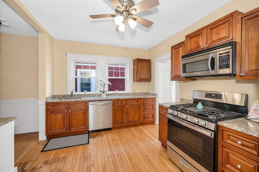 12 Metcalf St # 12