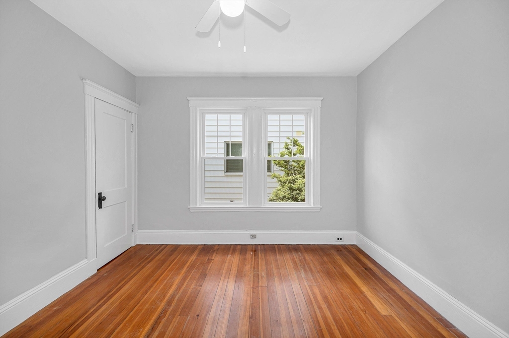 12 Metcalf St # 12