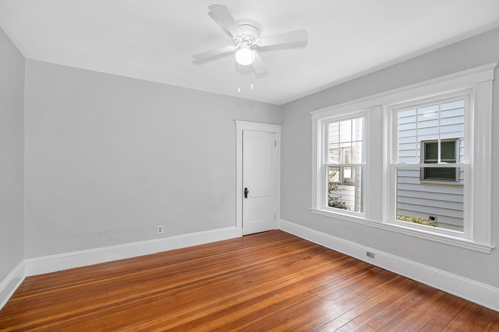 12 Metcalf St # 12
