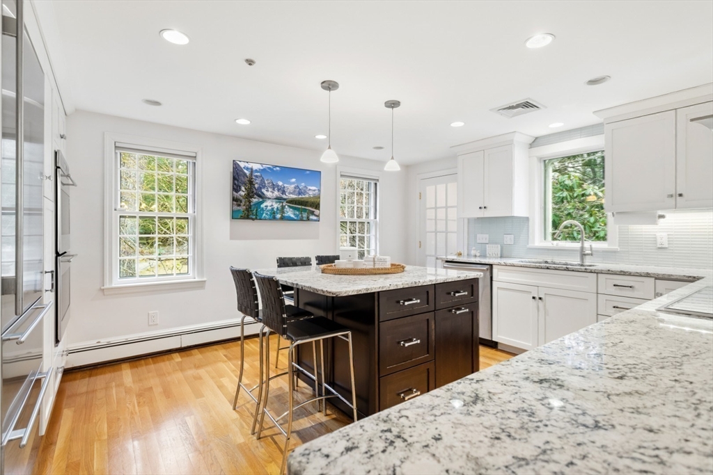 25 Apple Hill Lane
