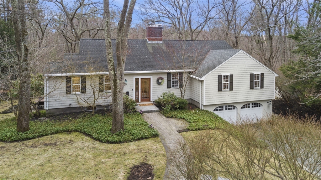 25 Apple Hill Lane