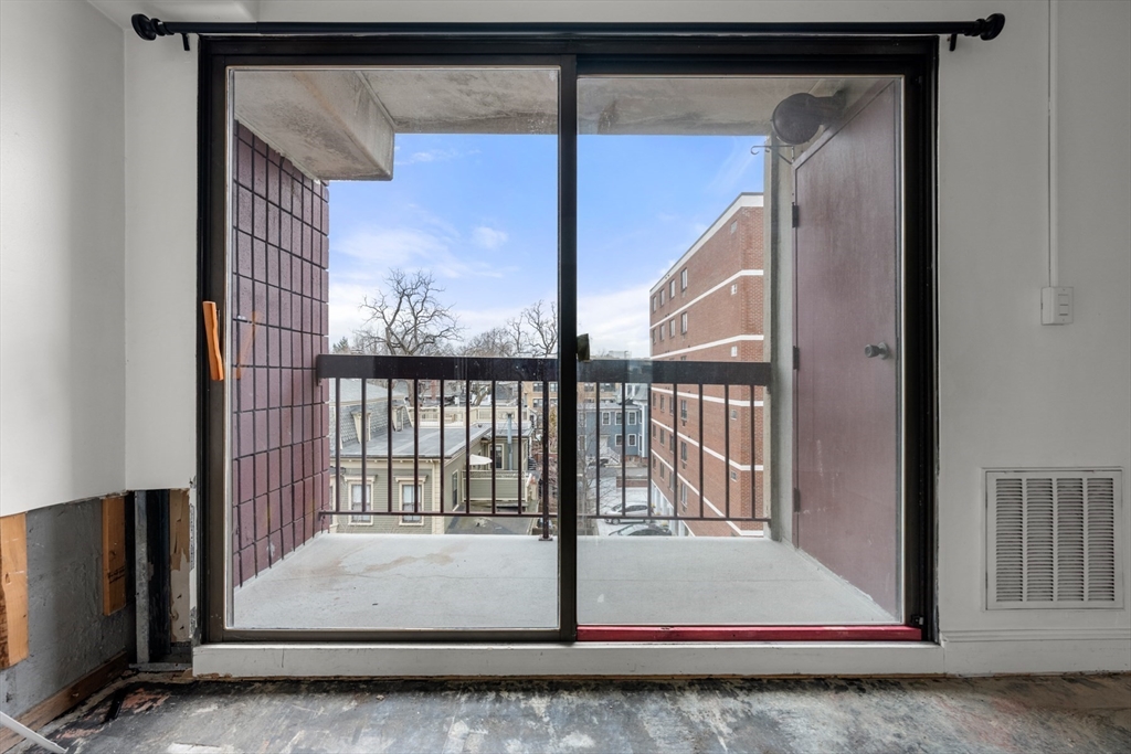 280 Harvard St # 4D