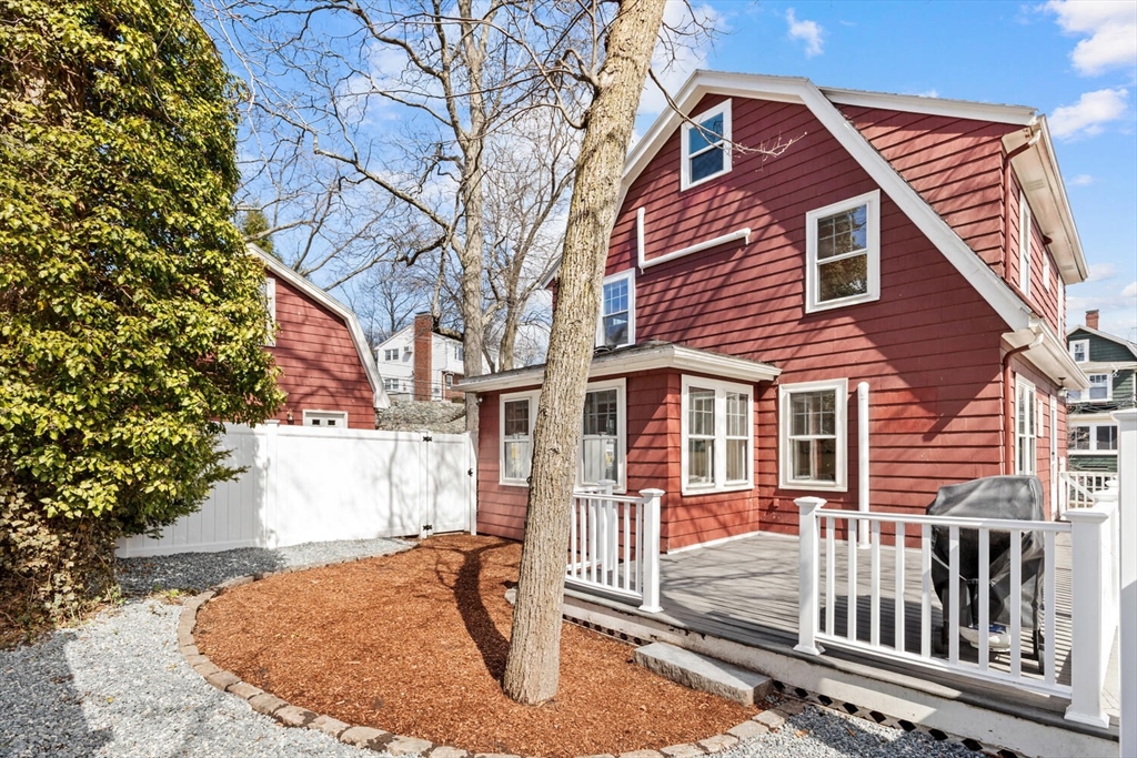 142 Savin St