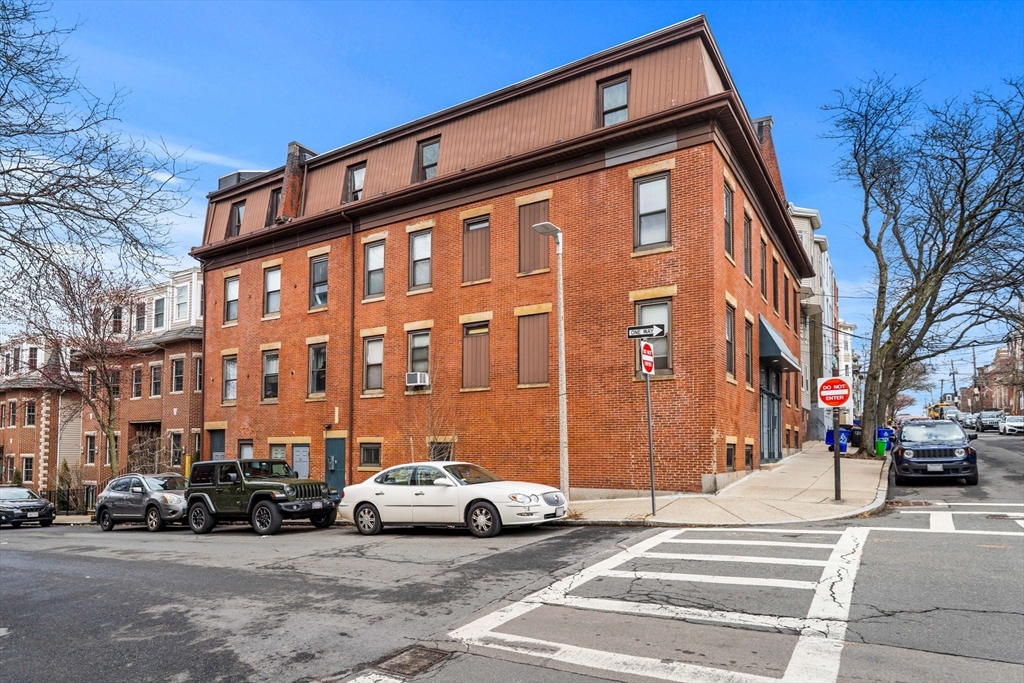 126 Webster St # A