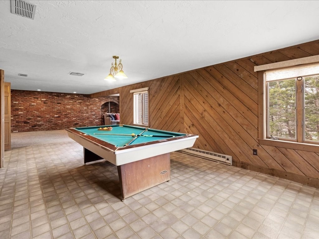 102 Spring Lane