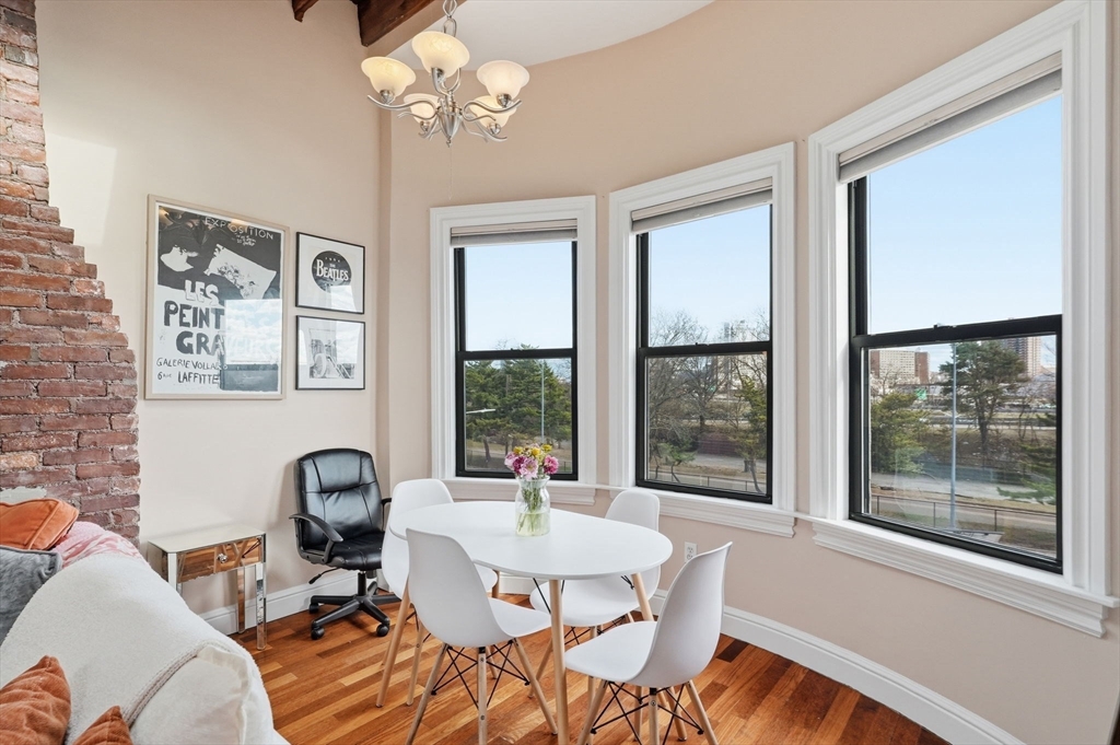 189 Cambridge St. # 3