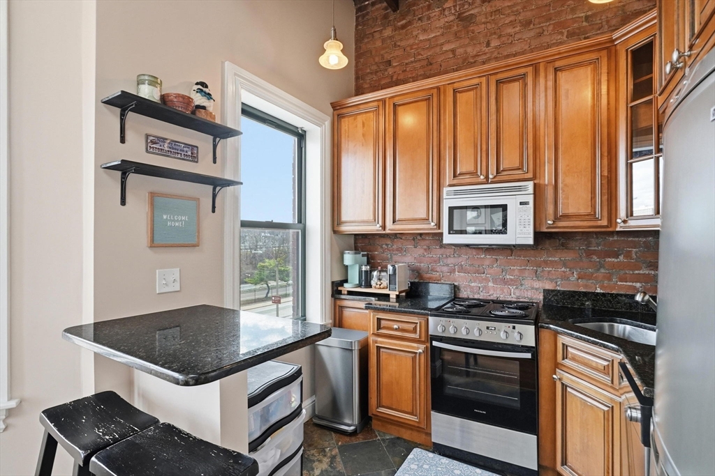 189 Cambridge St. # 3