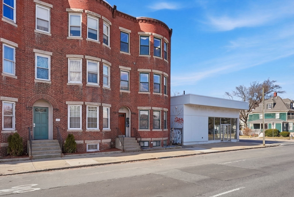 189 Cambridge St. # 3