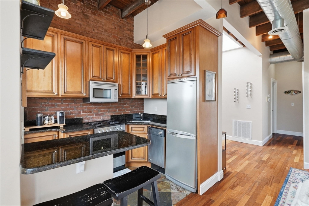 189 Cambridge St. # 3