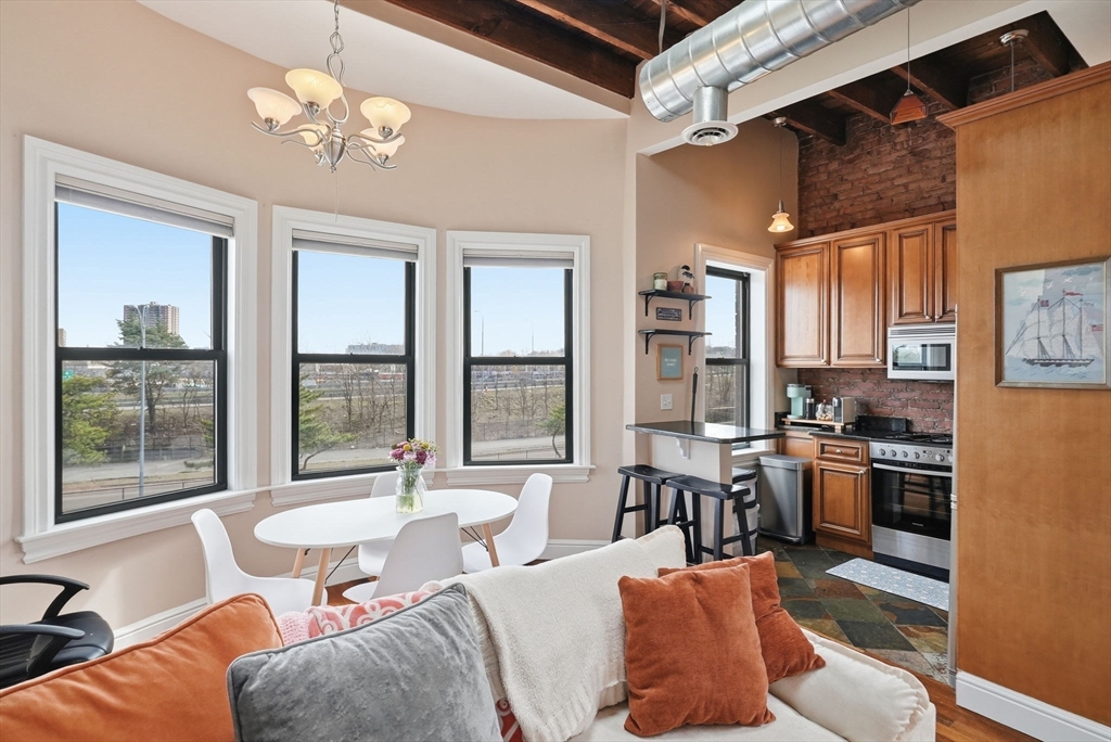 189 Cambridge St. # 3