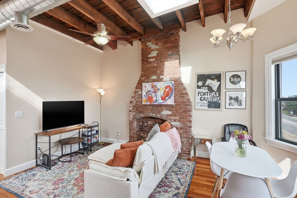 189 Cambridge St. # 3