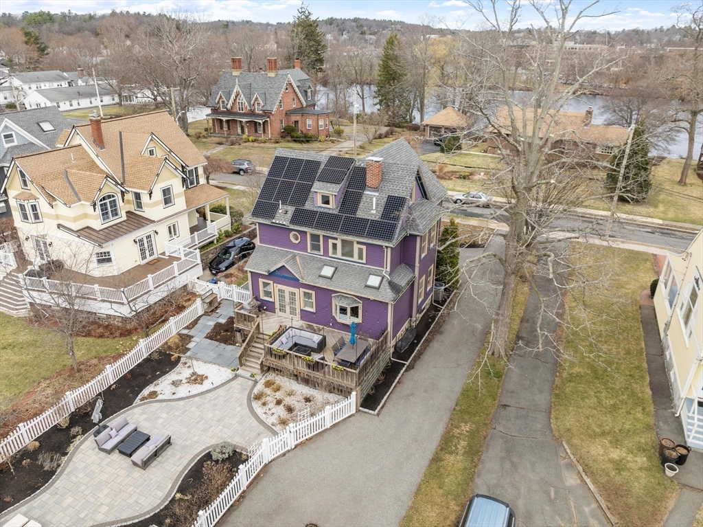 36 Lake Avenue