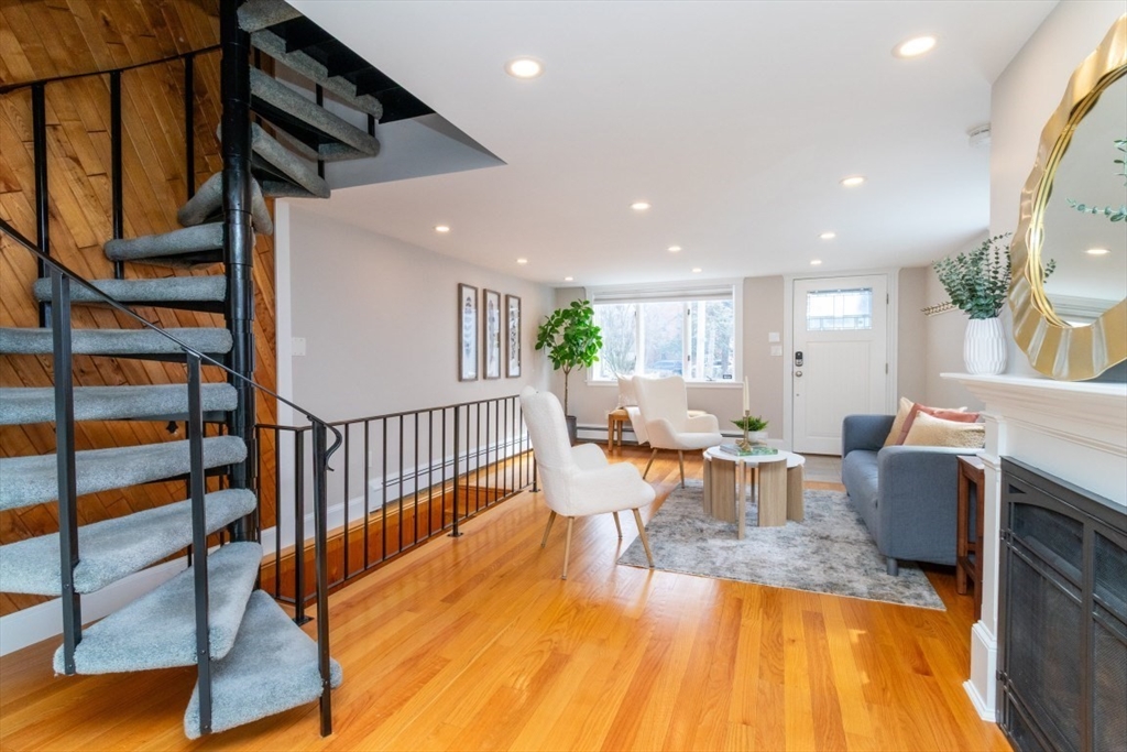 44 Paris St.
