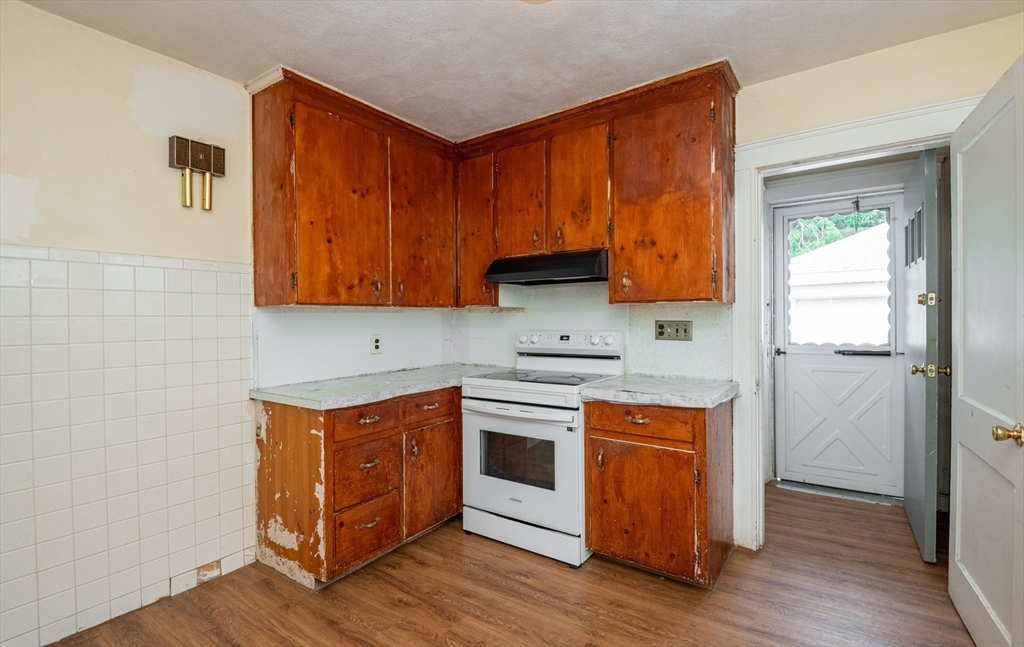 45-47 Durso Ave