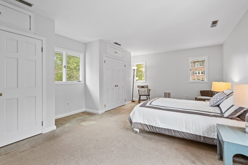 15 Hancock St