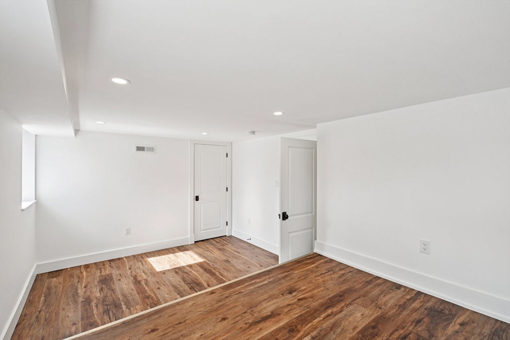 52-54 River St # 2