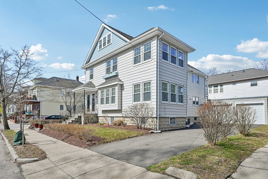 52-54 River St # 2