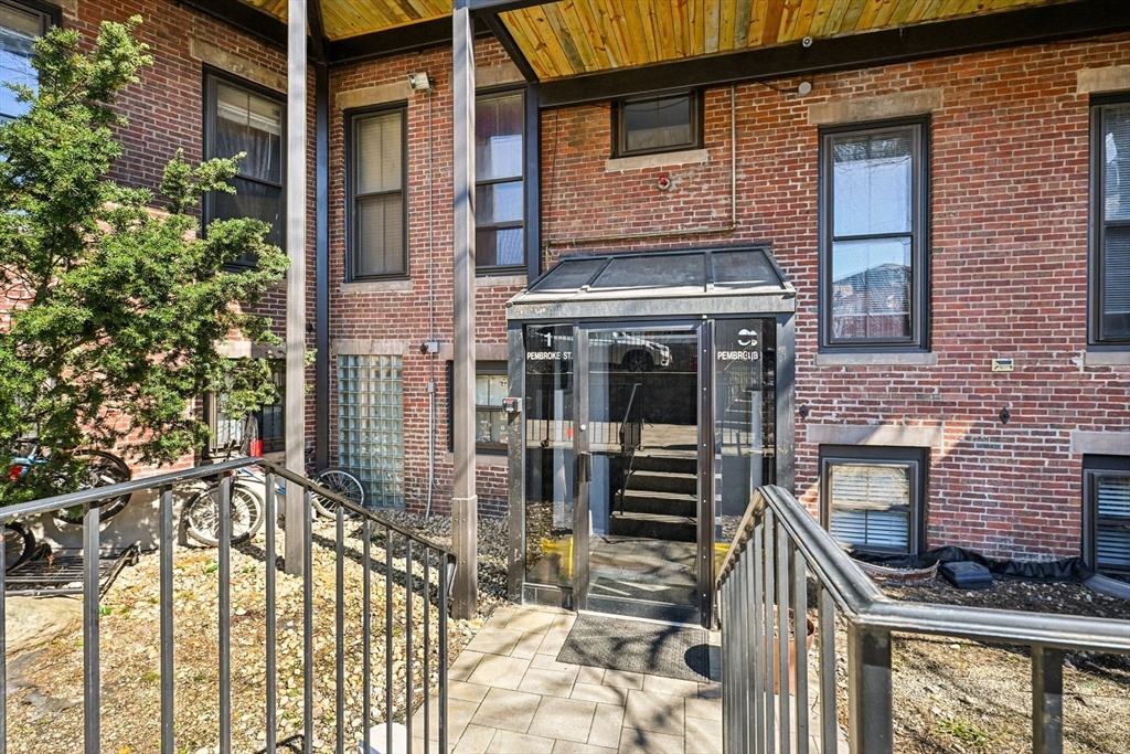 1 Pembroke St # 1D