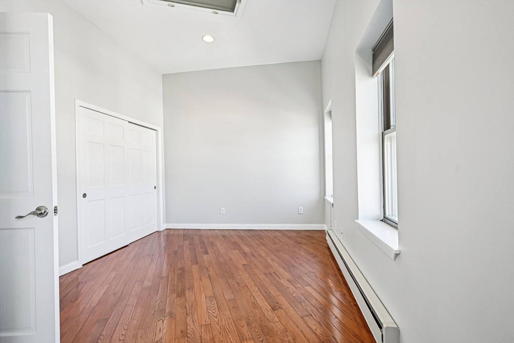 1 Pembroke St # 1D