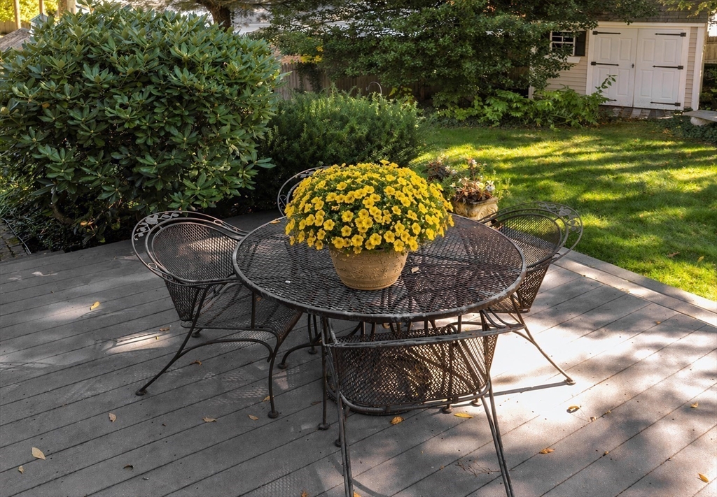 12 Oak Ridge Cir