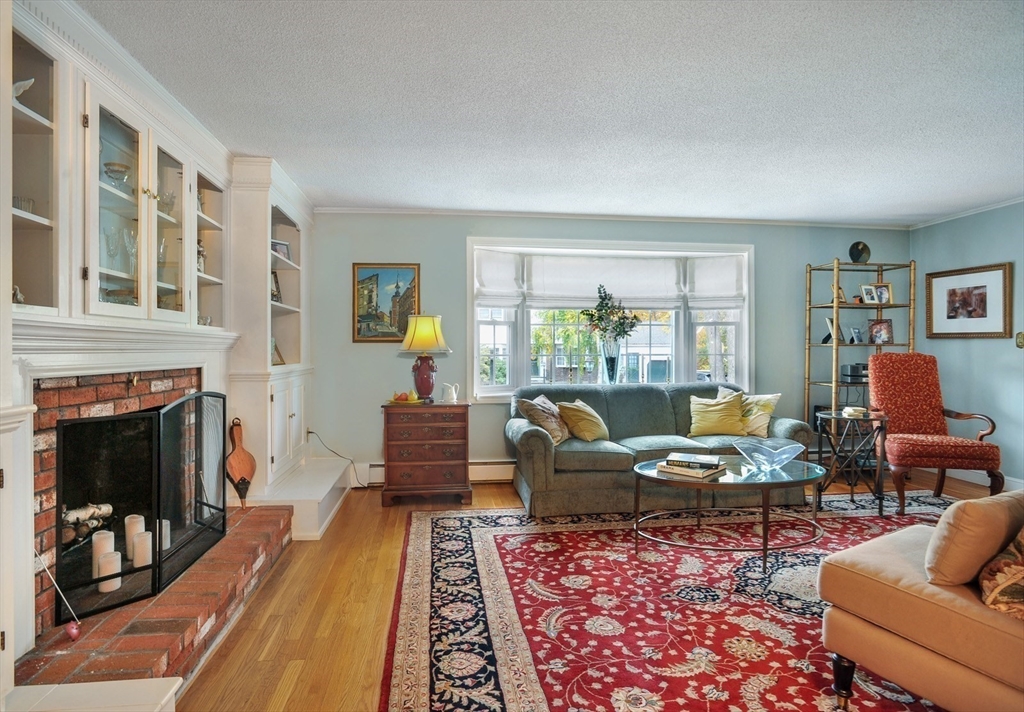 12 Oak Ridge Cir
