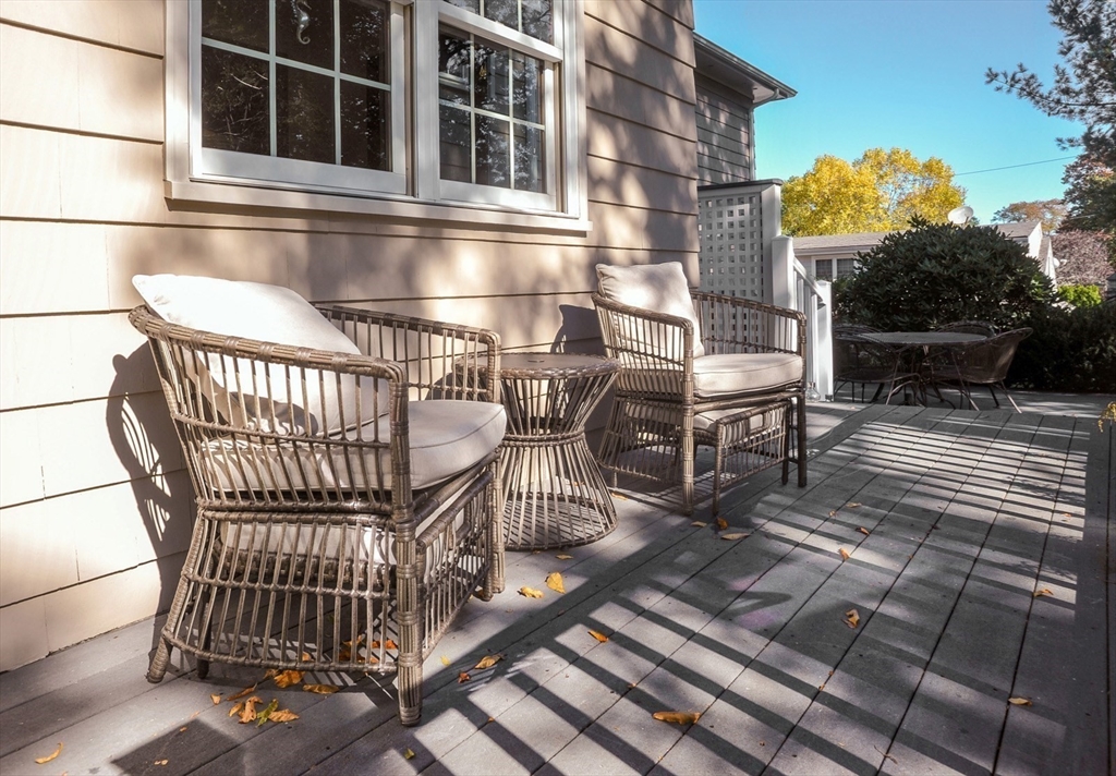 12 Oak Ridge Cir