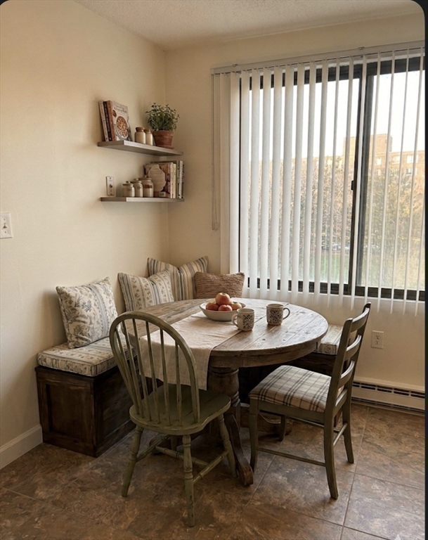 51 Melrose St Unit: 4D