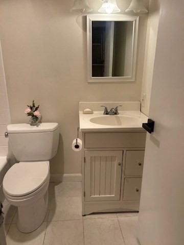 51 Melrose St Unit: 4D