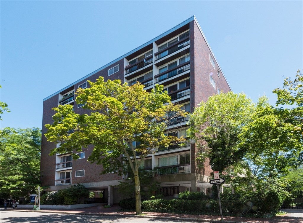 12 Inman St # 33